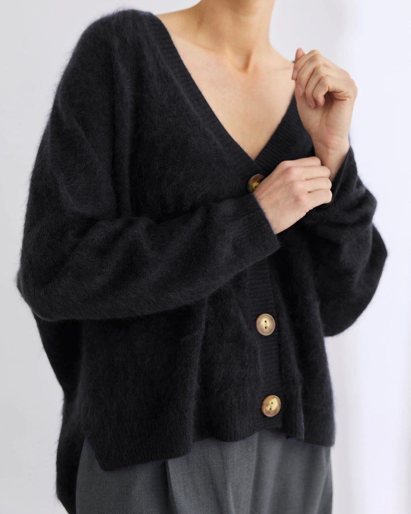 Mia Fratino Mae Cardi Brushed Cashmere- Black